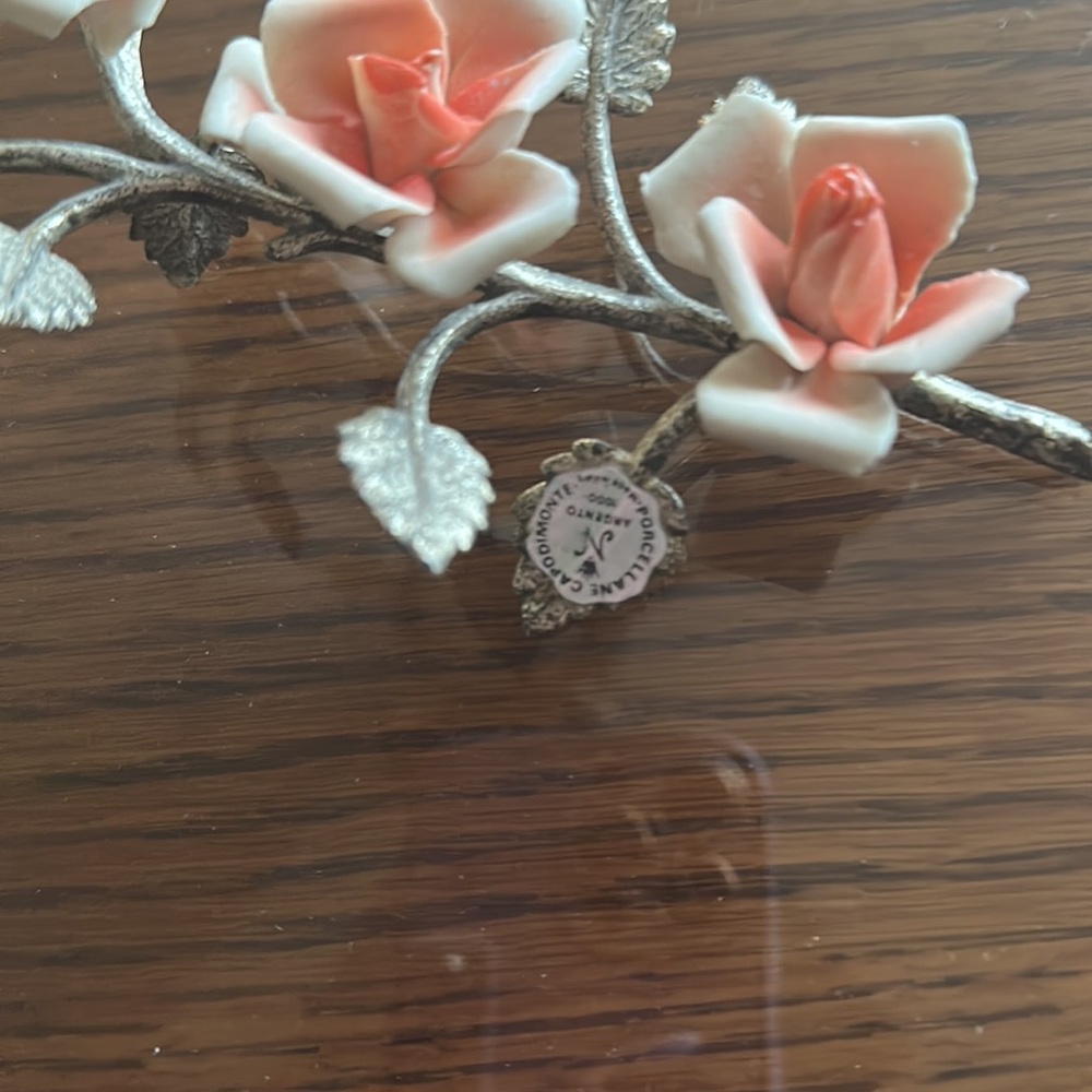 Capodimonte Roses. - Picture 3 of 3